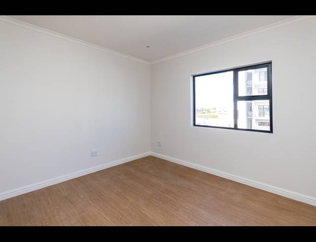 3 BEDROOM TOWNHOUSE FOR SALE IN SANDOWN